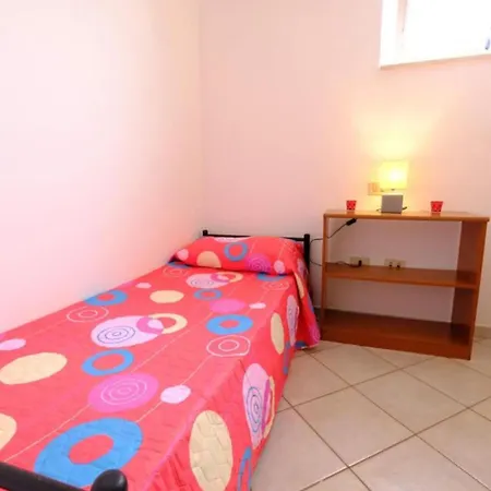 Corfu 1 - アパート